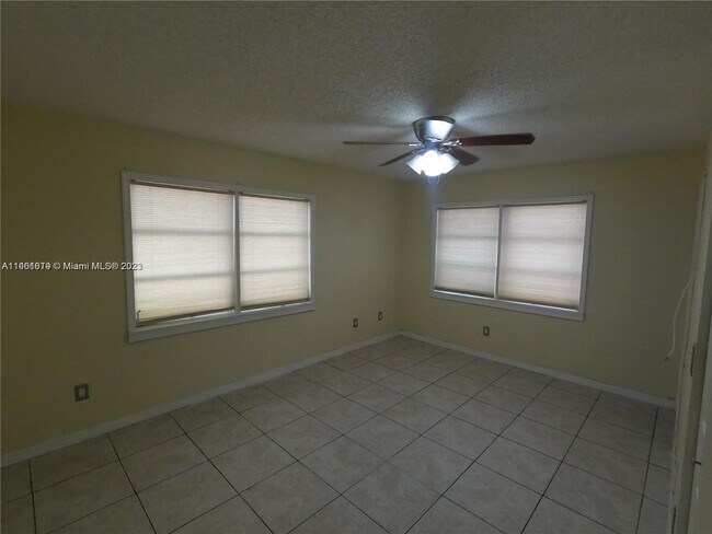 Building Photo - 8600 SW 149th Ave