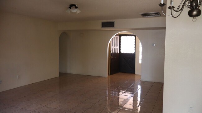 Building Photo - 5155 Calle Granada