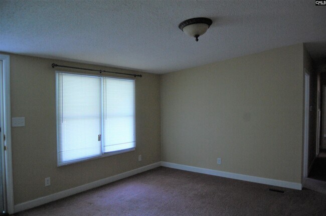 Building Photo - 202 Duckbill Rd