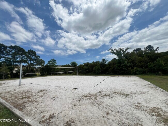 Building Photo - 8367 Zenith Cir