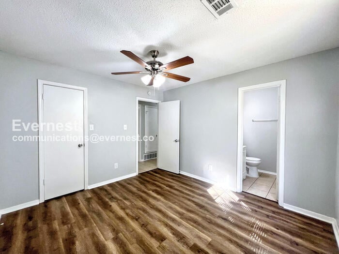 Building Photo - 6175 Forestgate Rd