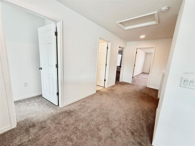 Building Photo - 12189 Nouveau Ave