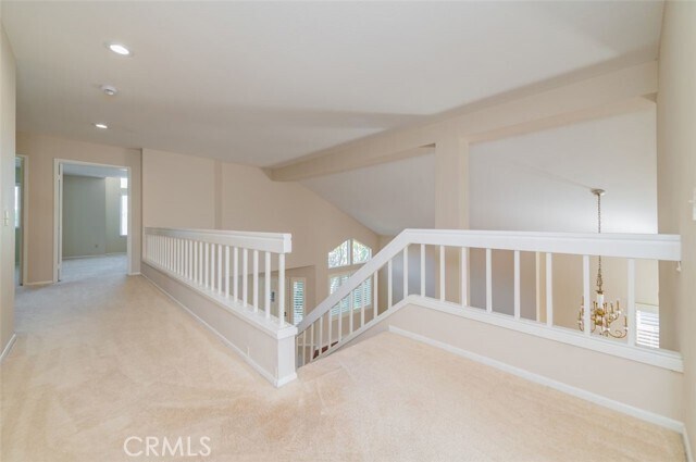 Building Photo - 8 Bayview