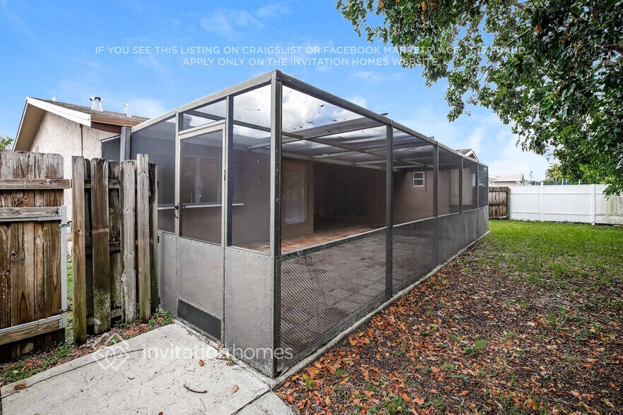 Building Photo - 11860 NW 29th Pl