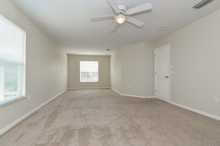 Building Photo - 5921 Cape Loop