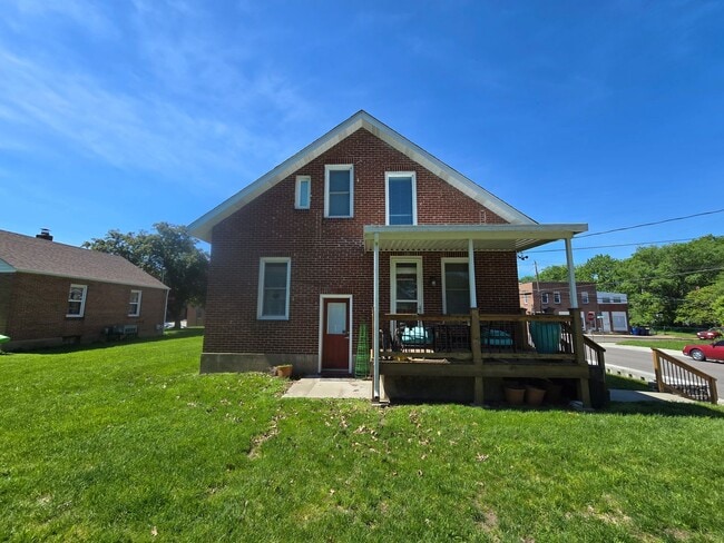 Building Photo - Charming 4BR/2.5BA Home in Historic Washin...