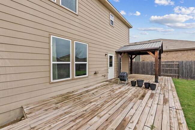 Building Photo - 240 Nectar Dr