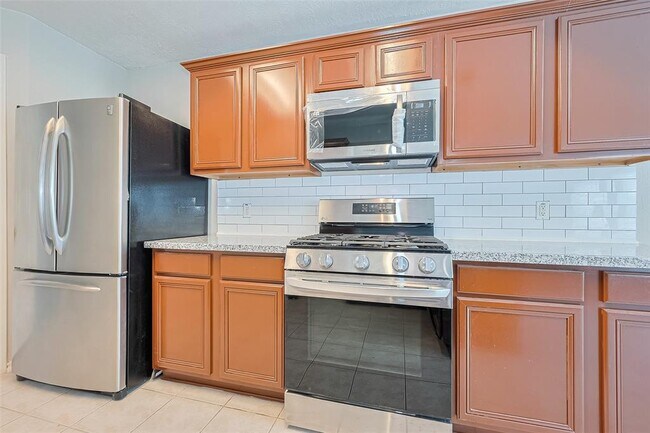 Building Photo - 5731 Afton Ridge Ln