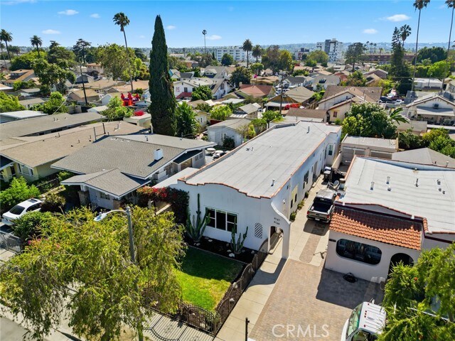 Building Photo - 4167 Denker Ave
