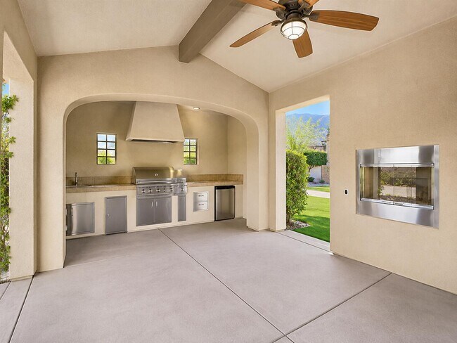 Building Photo - 3035 Arroyo Seco