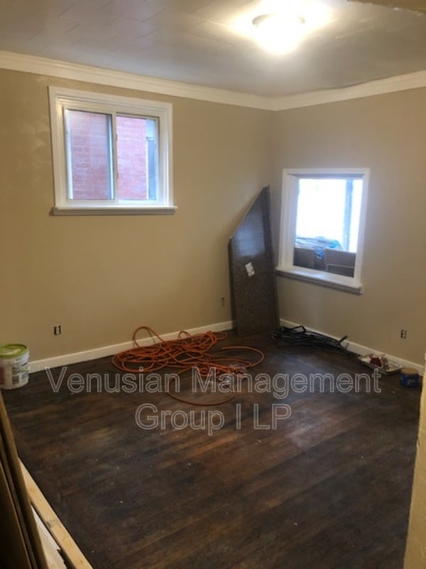 Building Photo - 408 Johnston Ave