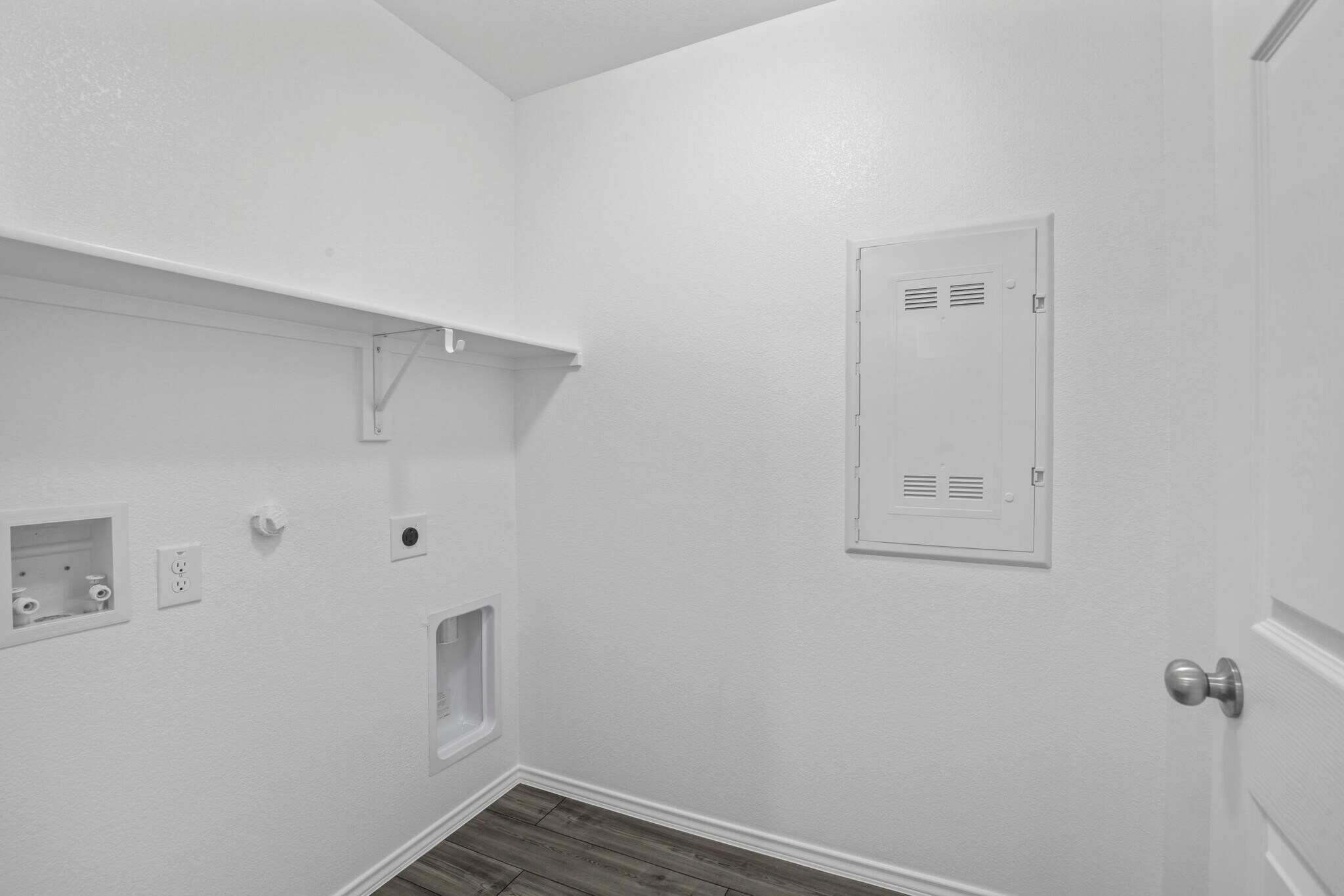 Building Photo - 4541 Benham Dr