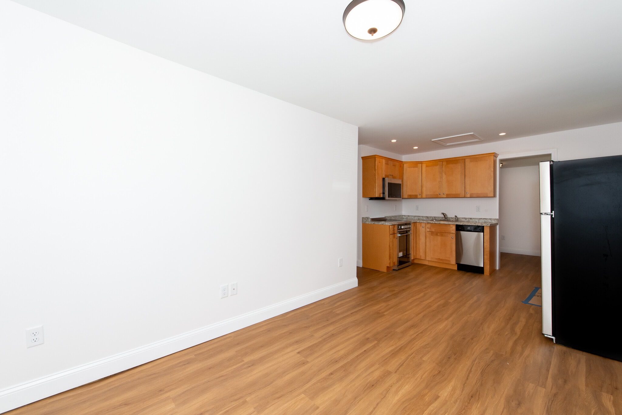 Building Photo - 43 Main St