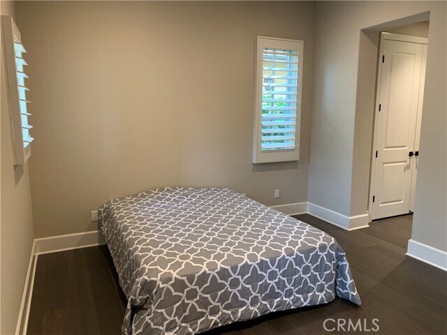 Building Photo - 115 Candleglow