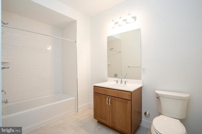Building Photo - 8104 Donatello Dr