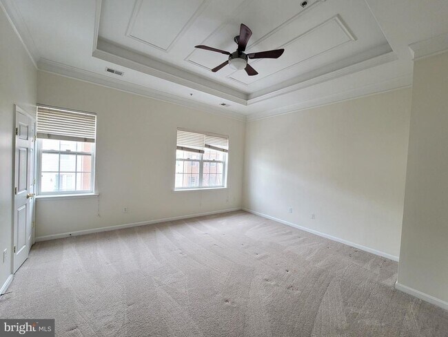 Building Photo - 8809 Lew Wallace Rd