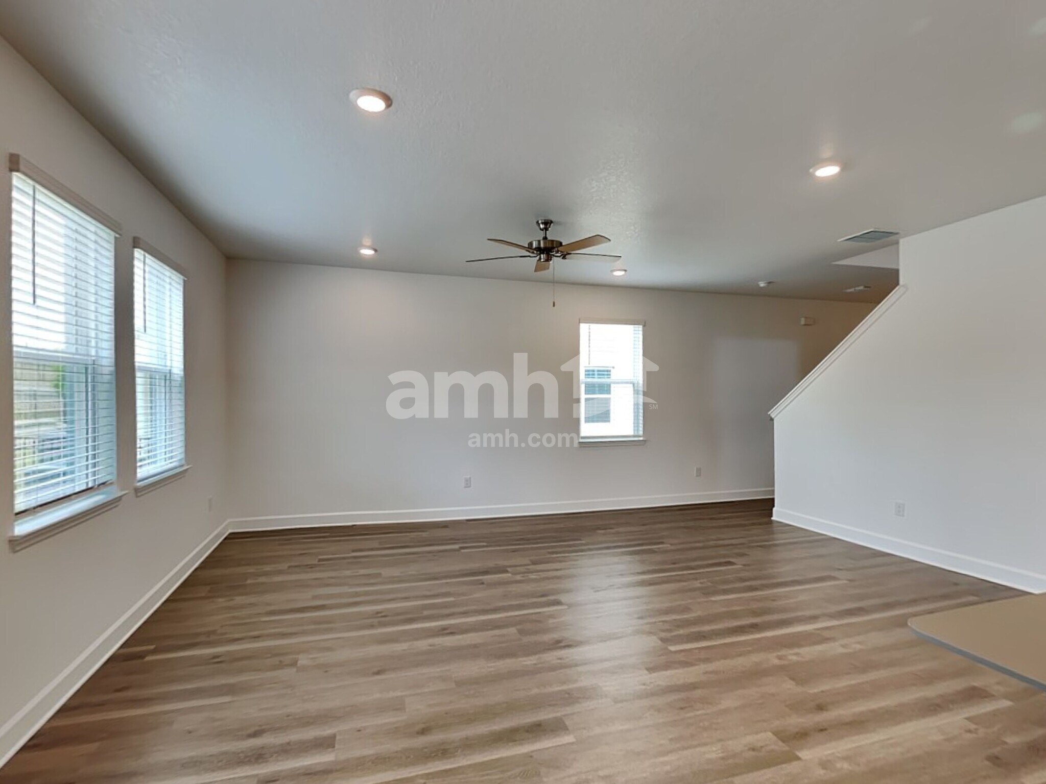 Building Photo - 37749 Dusty Saddle Ln