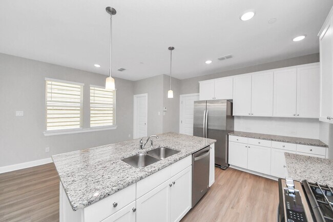 Building Photo - 5300 Berkeley Knl Cir