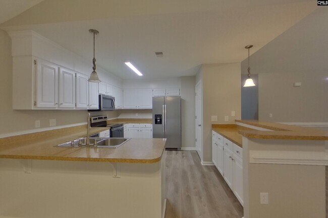 Building Photo - 89 Smokewood Dr