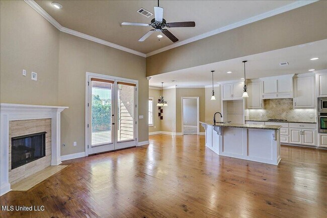 Building Photo - 3 Bed/2 Bath Home in North Place Reserves in Madison