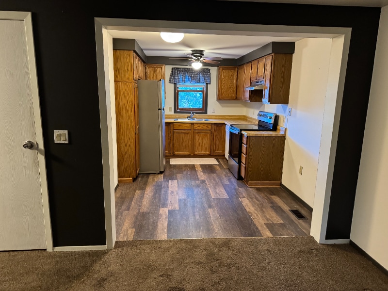 Building Photo - 1583 Highland Park Dr