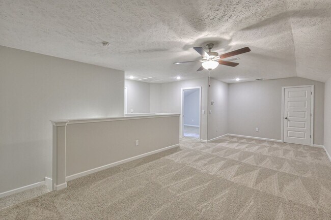 Building Photo - Modern Townhome in Manchester TN