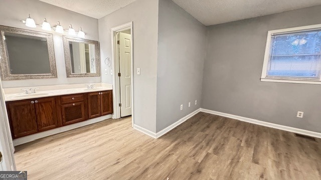 Building Photo - 1115 Country Club Pl