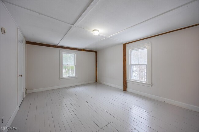 Building Photo - 15555 Munn Rd