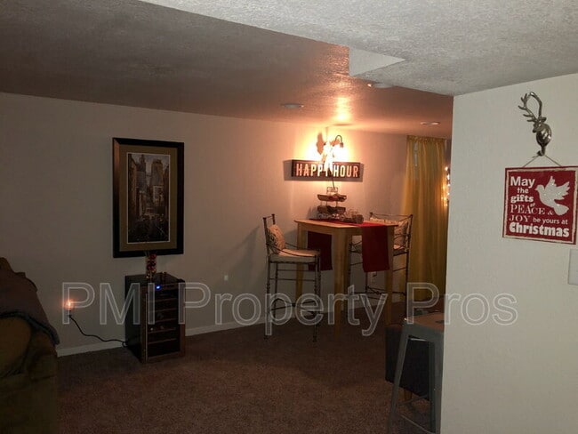 Building Photo - 2792 S 58th St