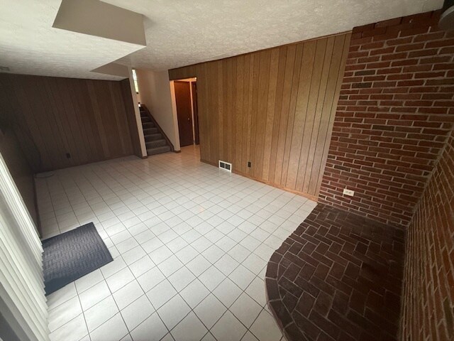 Building Photo - 5985 Wooster Pike