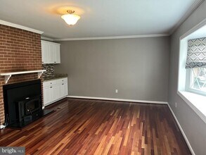 Building Photo - 7908 Jansen Ct