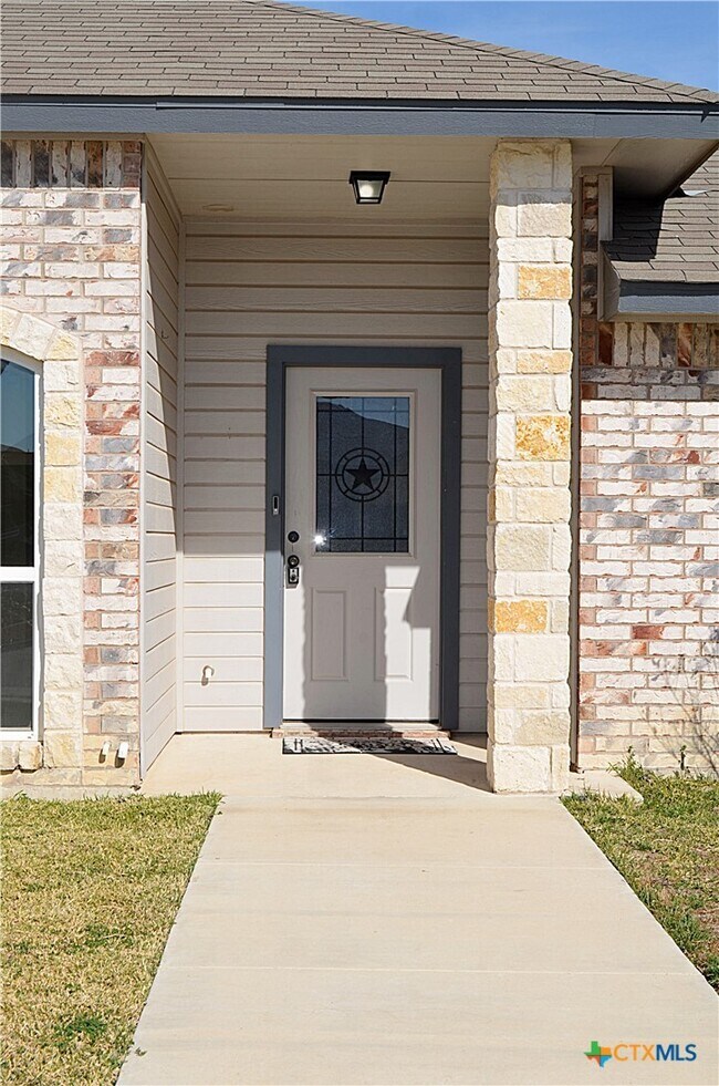 Building Photo - 6111 Cactus Flower Ln