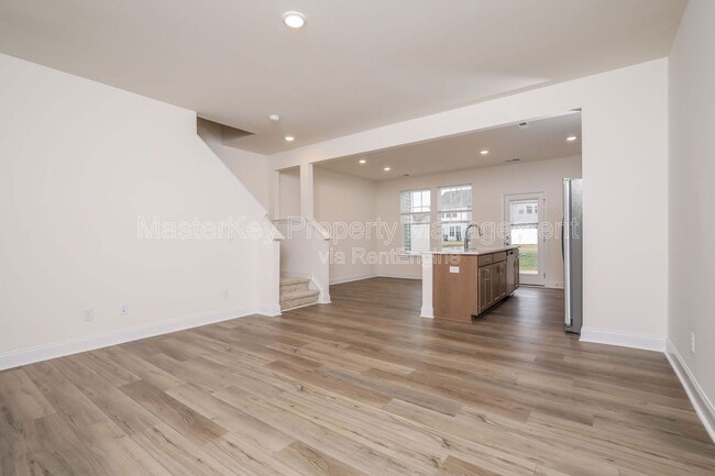 Building Photo - 22 Anastasia St