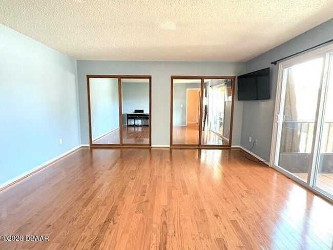 Building Photo - 104 Moonstone Ct