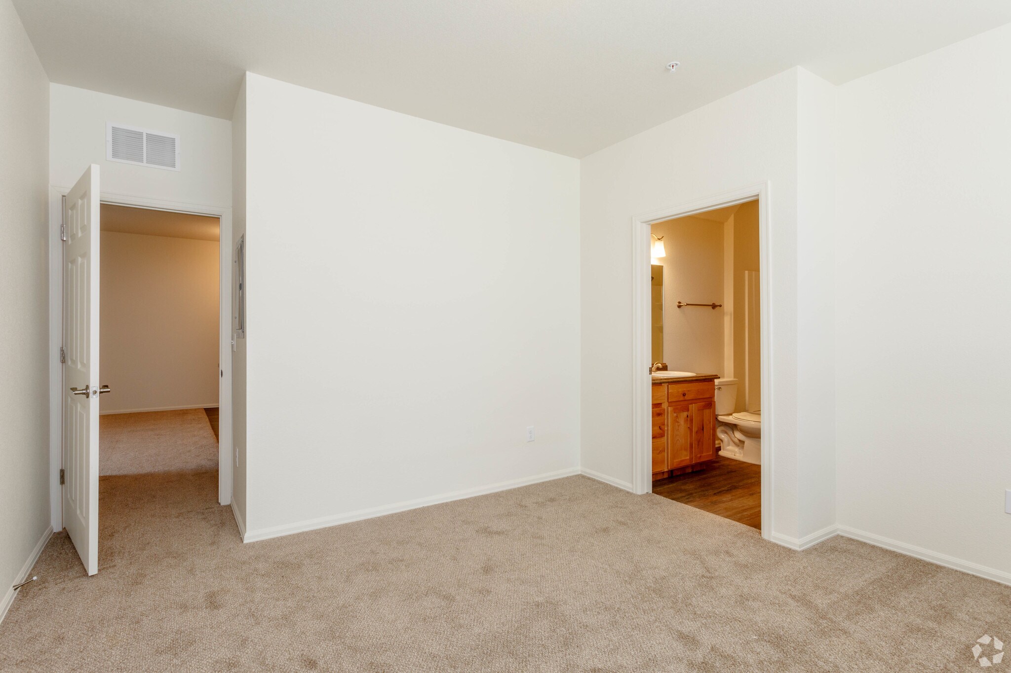 Fossil Ridge Apartments 6910 Steeplechase Dr Windsor CO 80550