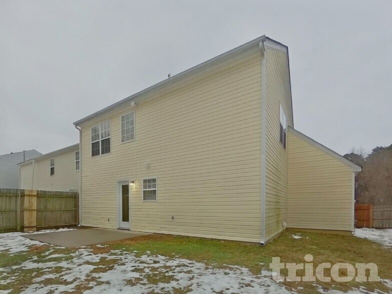 Building Photo - 5850 Brookfield Pointe Dr