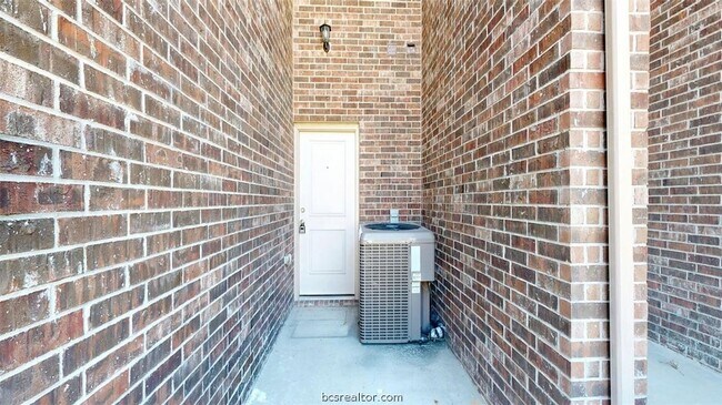 Building Photo - 2021 Harvey Mitchell Pkwy S