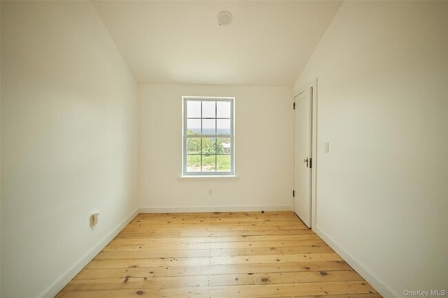 Building Photo - 5728-5209 # C