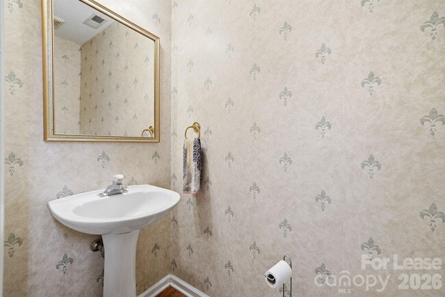 Building Photo - 2717 Bathgate Ln