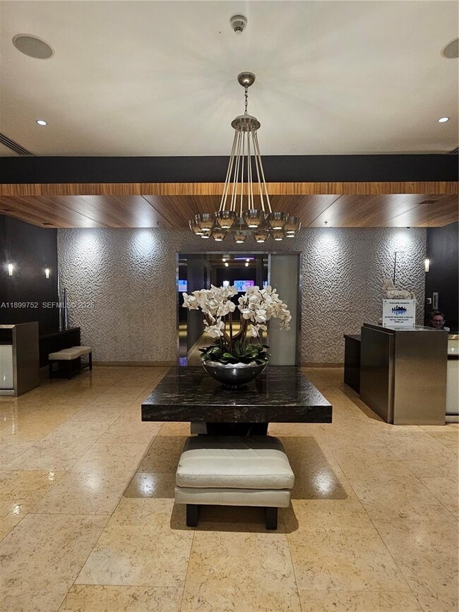 Building Photo - 60 SW 13th St