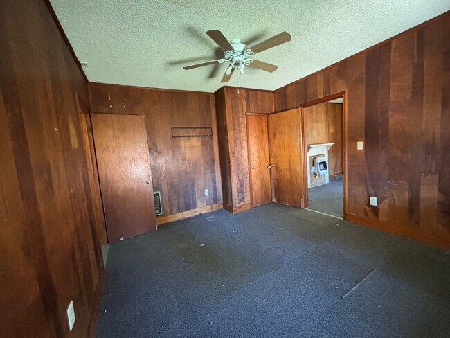 Building Photo - 3 Bedrooms, 1 Bathroom - Home in Armuchee!