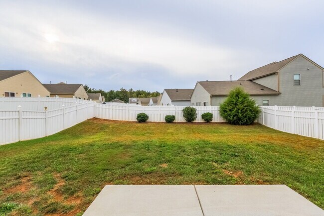 Building Photo - 7911 Hereford St