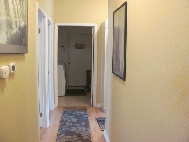 Building Photo - Single level Home in the Orcutt Neighborhood