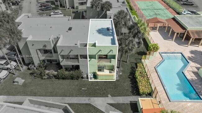 Building Photo - 11041 NW 7th St