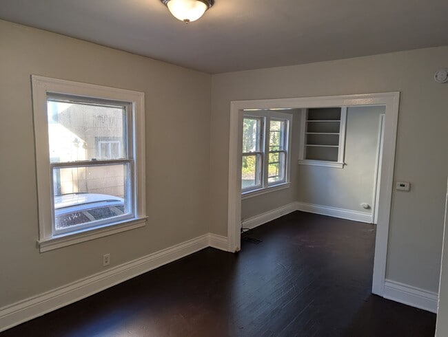 Building Photo - 114-116 Depew St