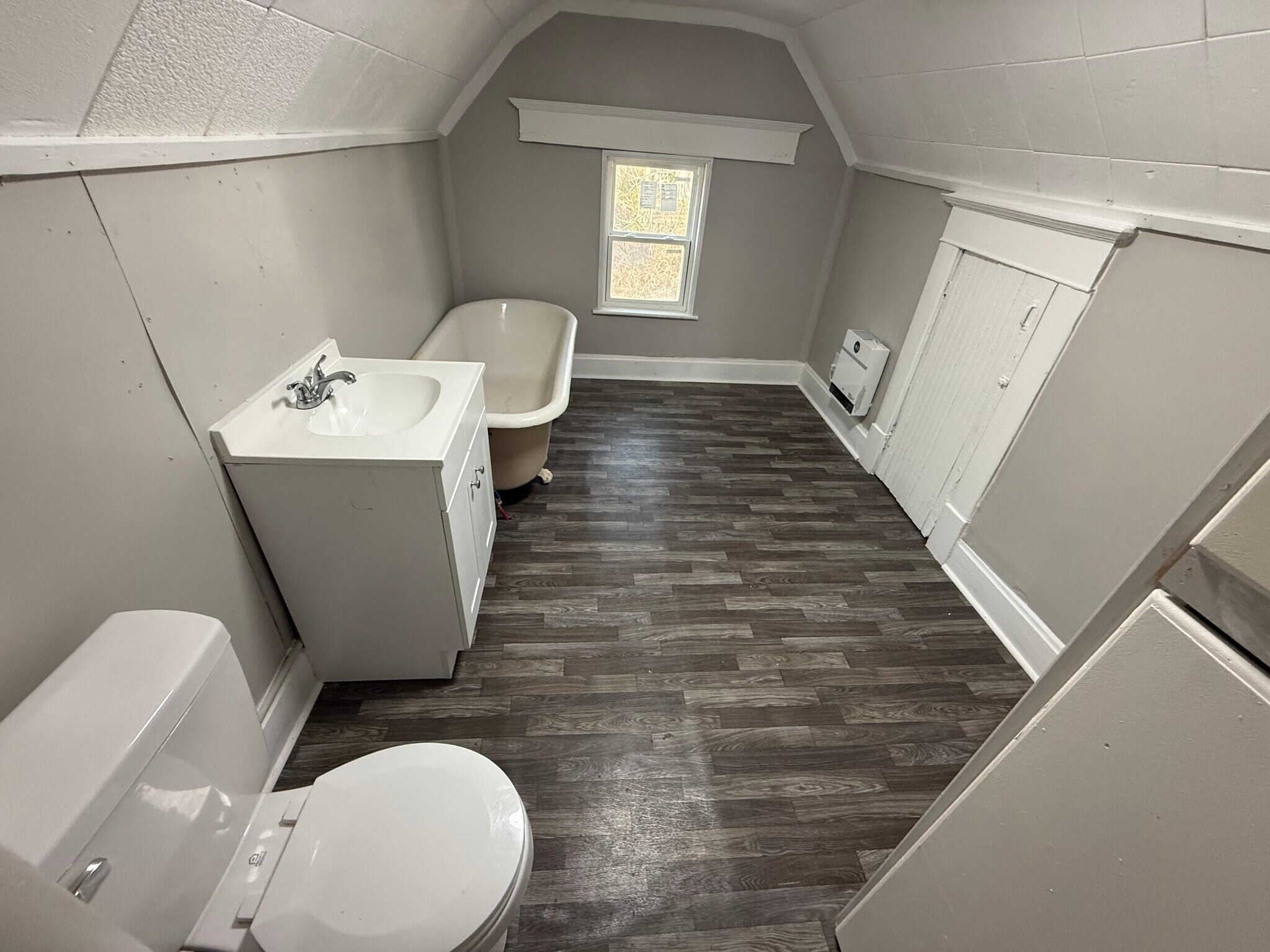 Building Photo - 1153 Cherry St