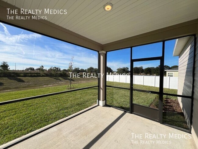 Building Photo - 9301 SW 58th Cir