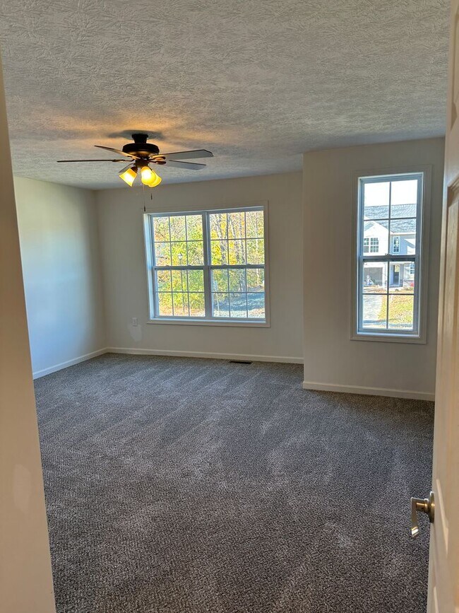 Building Photo - 1511 Red Fern Dr