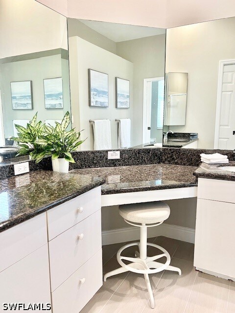 Building Photo - 6564 Chestnut Cir