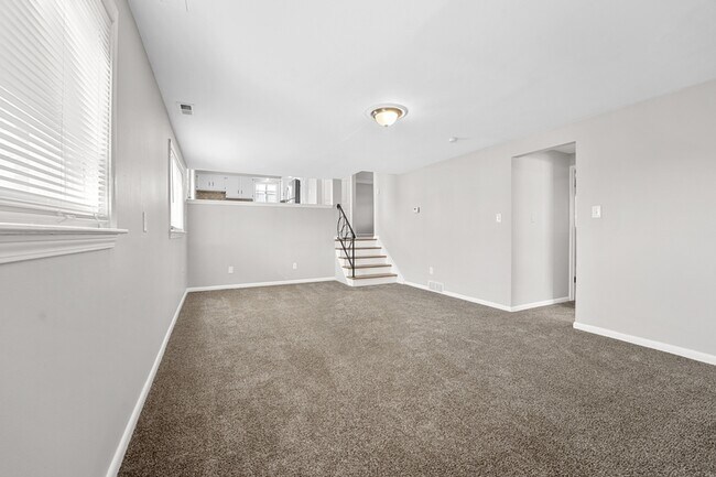 Building Photo - 4290 Norwood Dr